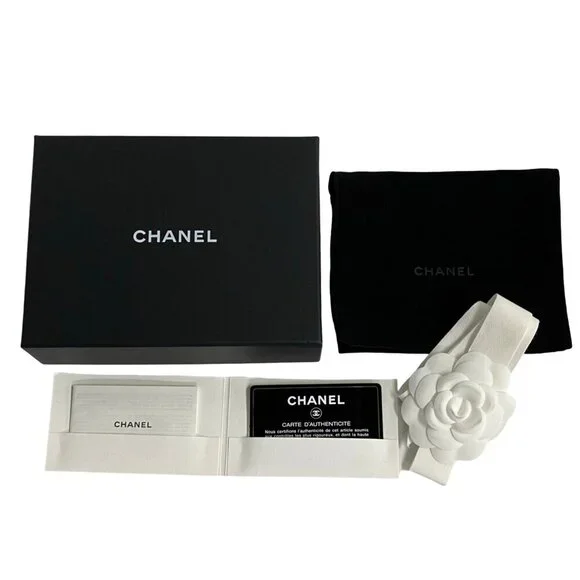 CHANEL Authentic Pink Caviar Leather Wallet - Picture 9 of 9